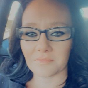 Meet your Posher, Kendra